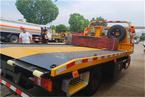 昭平附近拖车电话号码服务