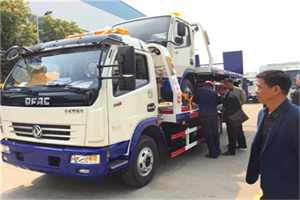 昭平汽车道路救援拖车价格